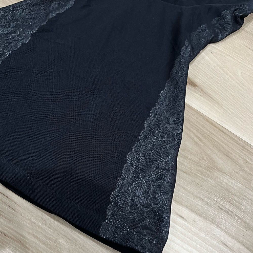 Assets by Spanx Black Lace Tank Top Women’s Small - Picture 3 of 4